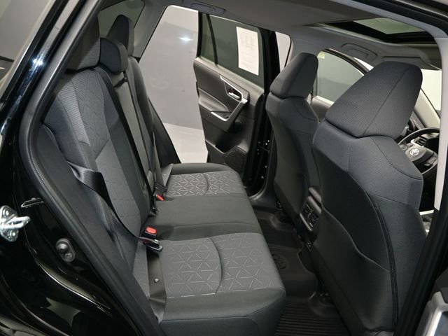 Used 2025 Toyota RAV4 XLE w/ Convenience Package image 15
