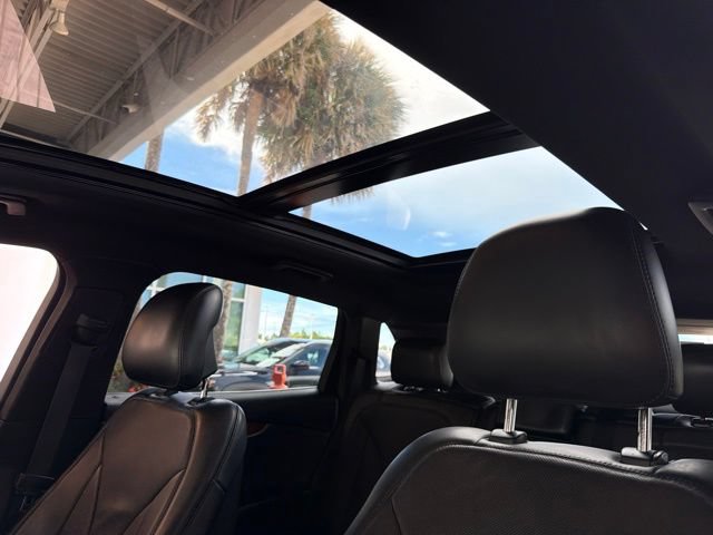 Used 2018 Lincoln MKX Reserve w/ Cargo Utility Package FWD image 28