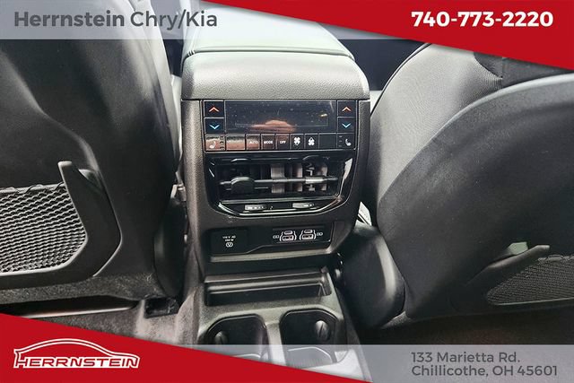 Used 2021 Jeep Grand Cherokee L Overland w/ Luxury Tech Group IV AWD/4WD image 27