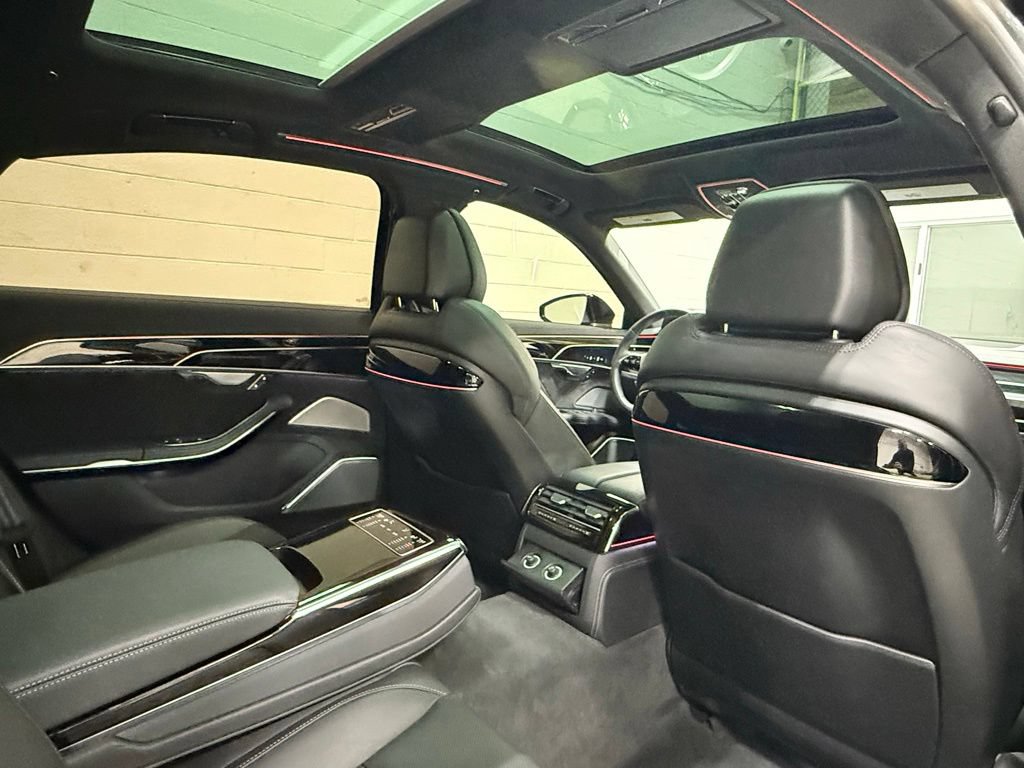 Used 2023 Audi S8 AWD/4WD image 46