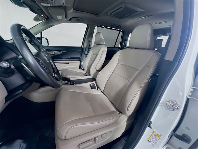 Used 2018 Honda Pilot Touring image 9