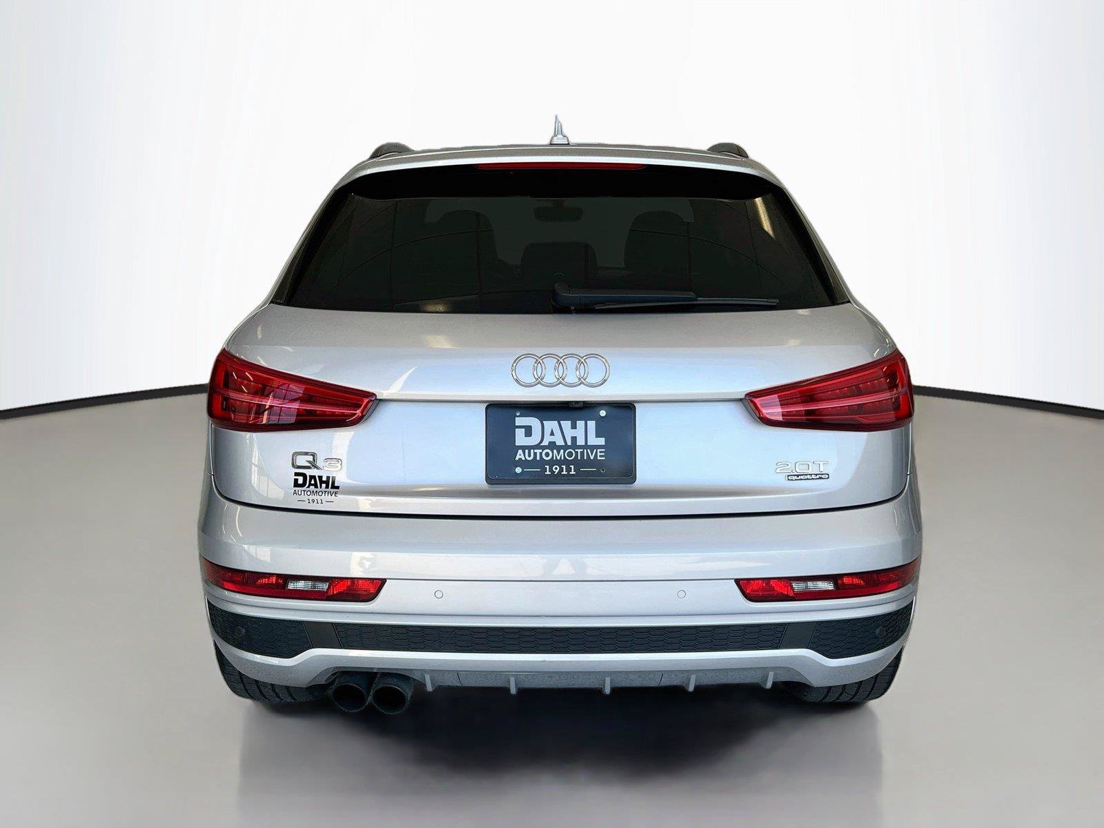 Used 2018 Audi Q3 2.0T Premium Plus w/ Premium Plus Package AWD/4WD image 12
