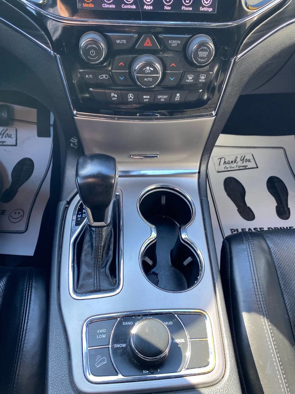 Used 2020 Jeep Grand Cherokee Limited w/ Luxury Group II image 17