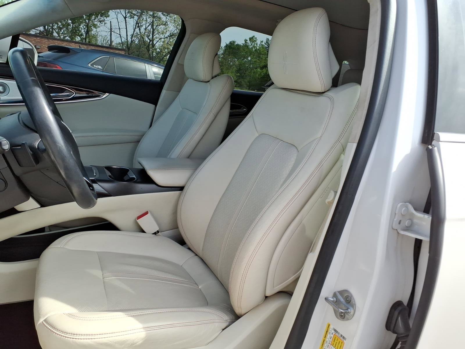 Used 2017 Lincoln MKX Black Label w/ Driver Assistance Package FWD image 12
