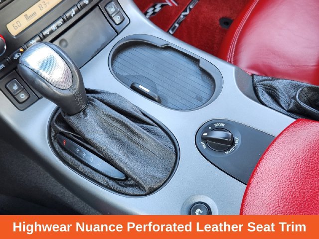 Used 2007 Chevrolet Corvette Coupe w/ Preferred Equipment Group RWD image 22