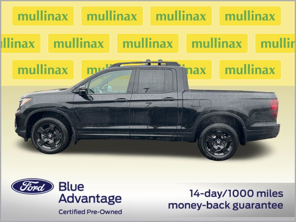 Used 2025 Honda Ridgeline Black Edition image 13