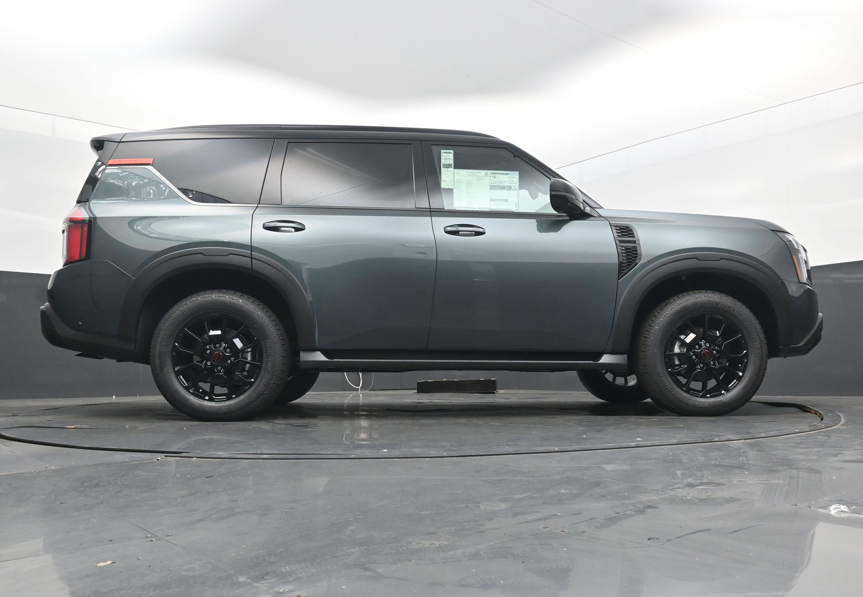 New 2025 Nissan Armada PRO-4X image 29