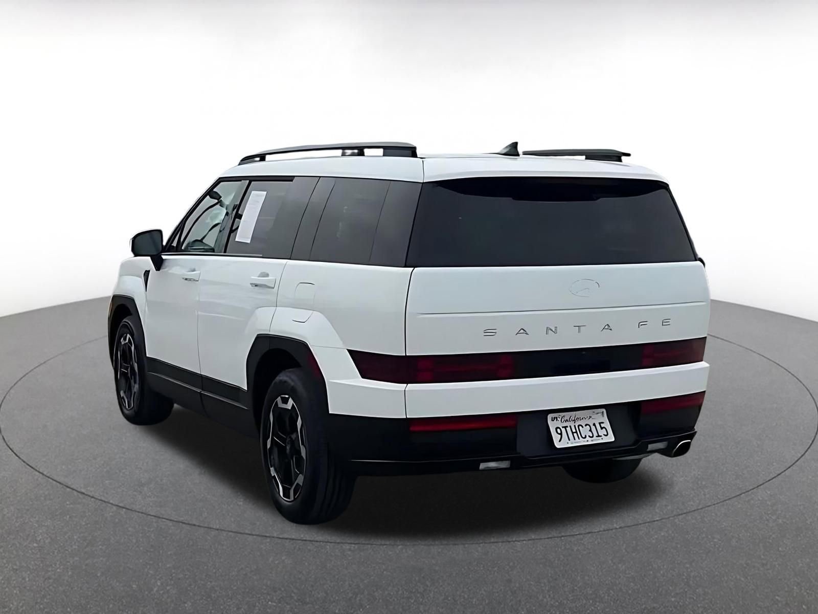 Used 2025 Hyundai Santa Fe SEL image 11