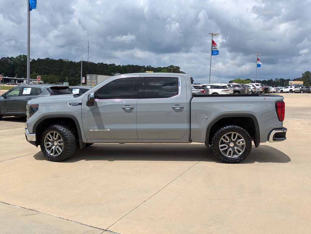 Used 2024 GMC Sierra 1500 SLE w/ Preferred Package AWD/4WD image 5
