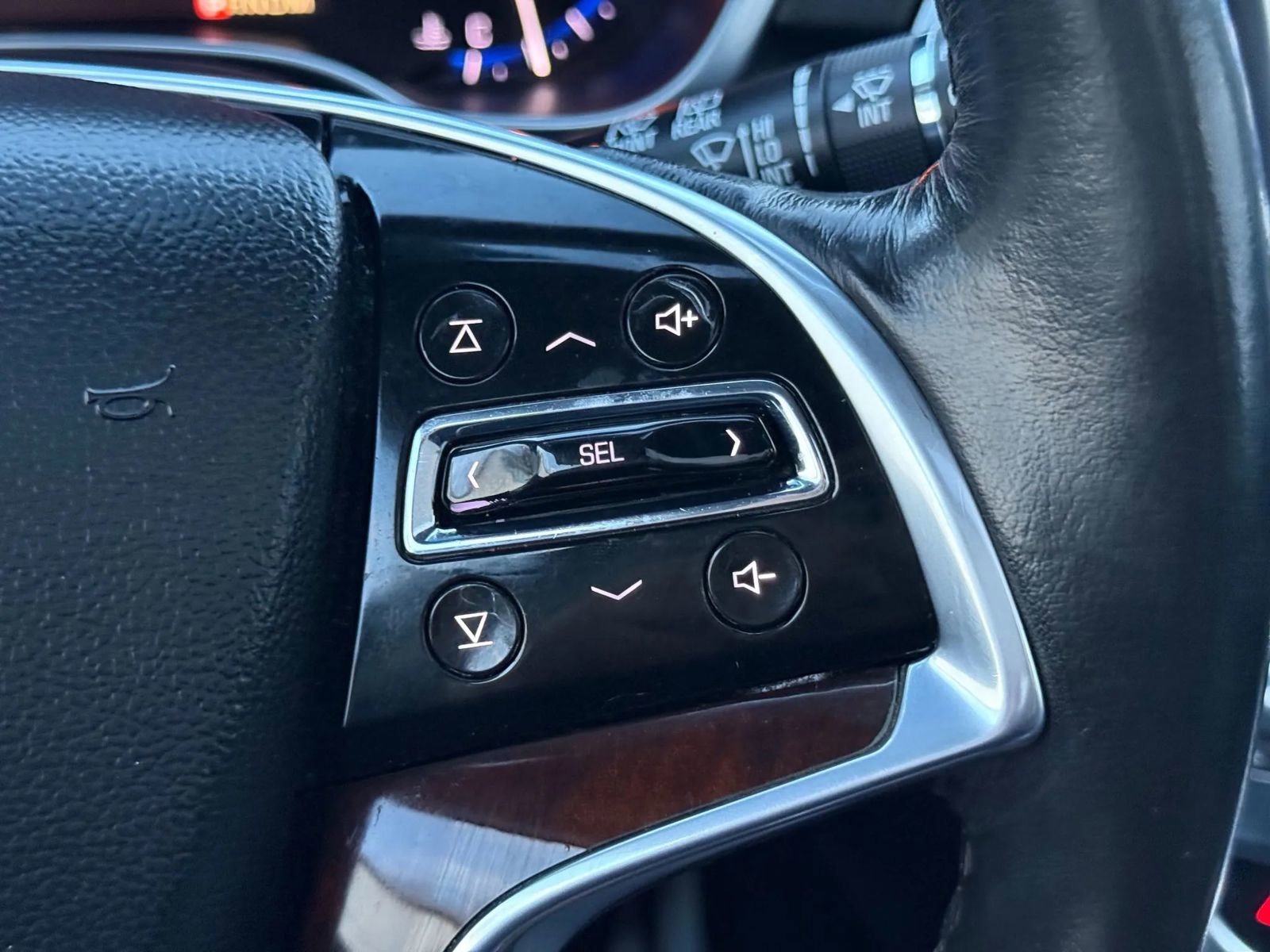 Used 2015 Cadillac SRX Performance w/ Driver Awareness Package image 28