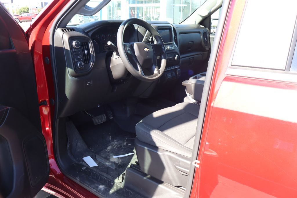 Used 2021 Chevrolet Silverado 1500 Custom w/ LPO, Dark Essentials Package AWD/4WD image 11