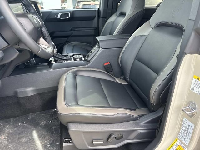 New 2026 Ford Bronco Outer Banks AWD/4WD image 18