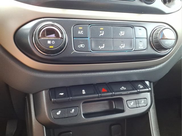 Used 2018 Chevrolet Colorado Z71 w/ Centennial Edition AWD/4WD image 22