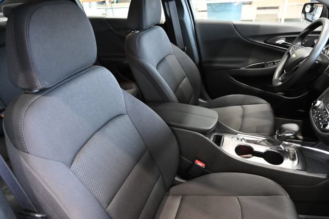 Used 2024 Chevrolet Malibu LT w/ LPO, Floor Liner Package FWD image 8