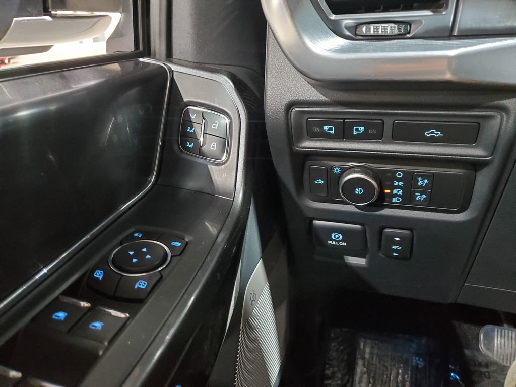 Used 2021 Ford F150 Lariat AWD/4WD image 38
