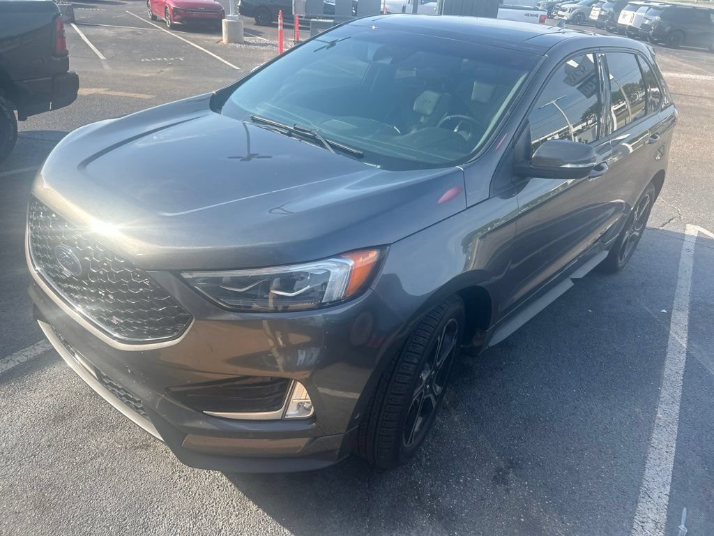 Used 2019 Ford Edge ST w/ Equipment Group 401A AWD/4WD image 3