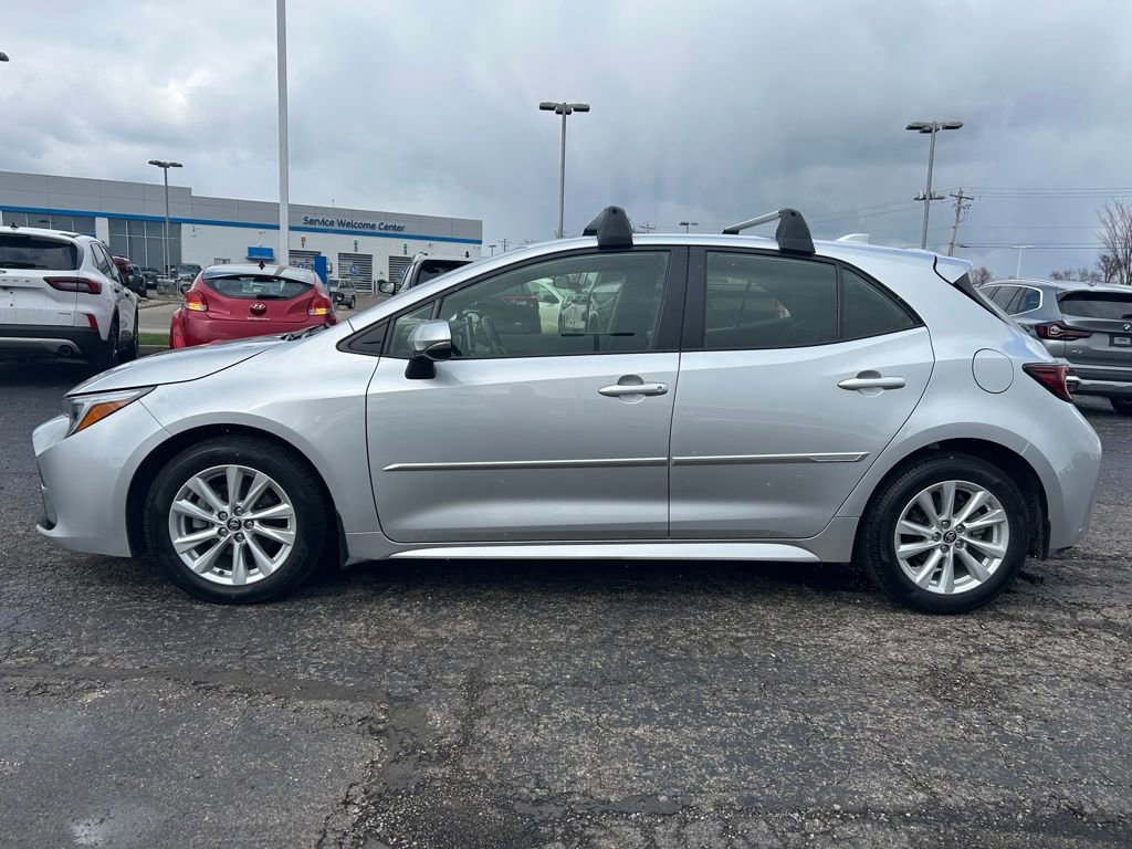 Used 2025 Toyota Corolla SE image 4