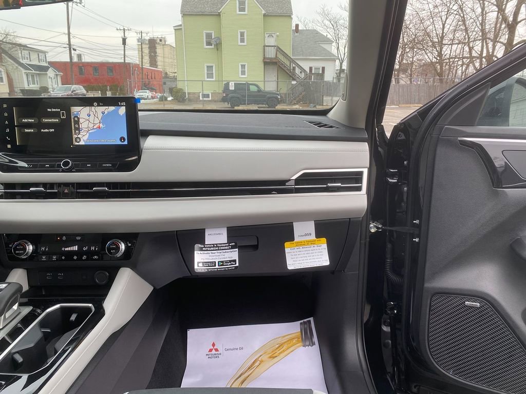 New 2026 Mitsubishi Outlander SE image 28