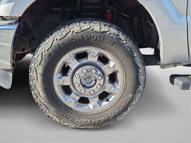 Used 2015 Ford F250 XLT w/ XLT Premium Package AWD/4WD image 14