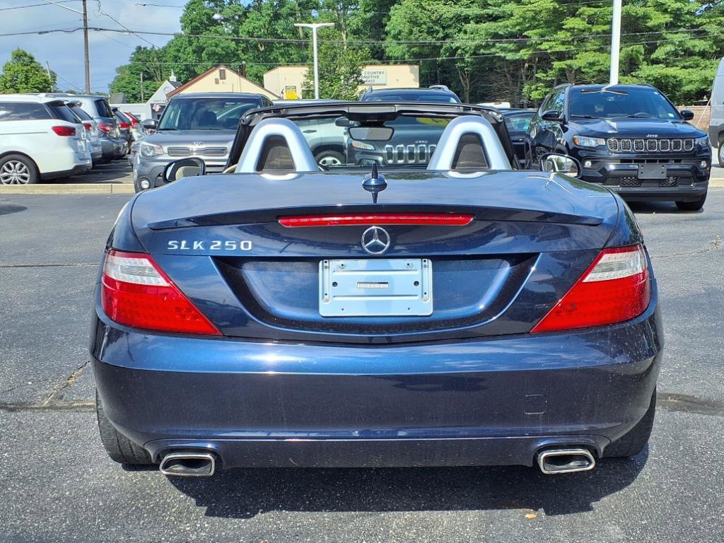 Used 2014 Mercedes-Benz SLK 250 image 6