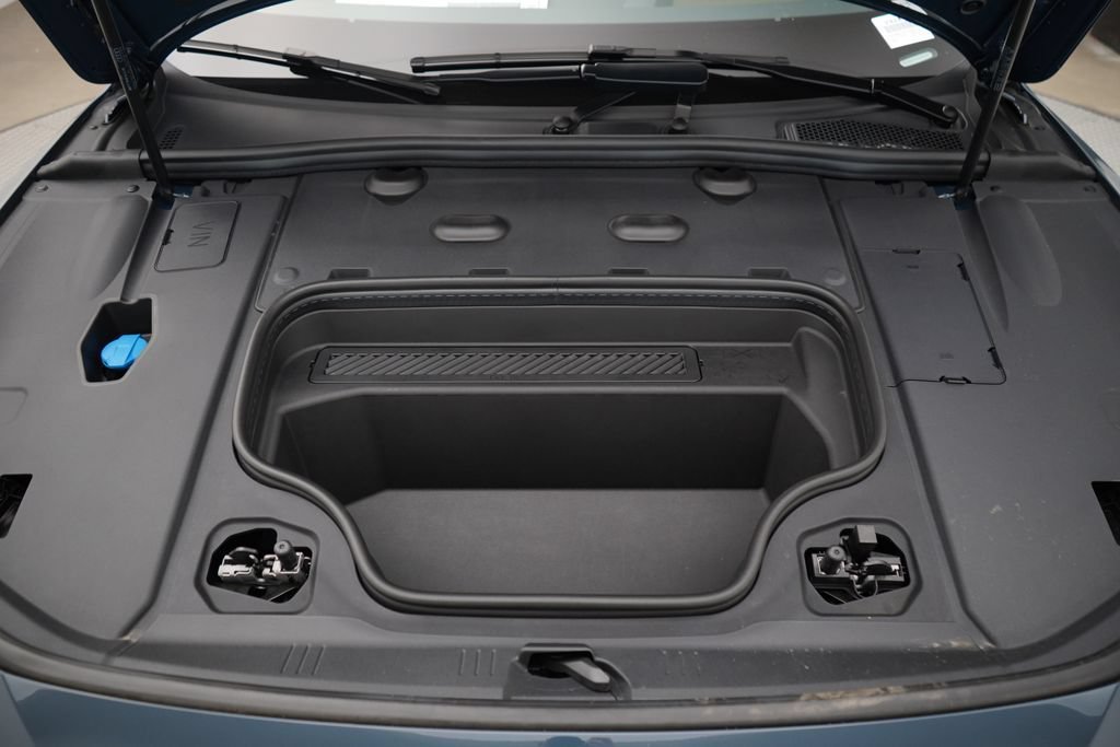 New 2027 Audi A6 e-tron Prestige AWD/4WD image 13