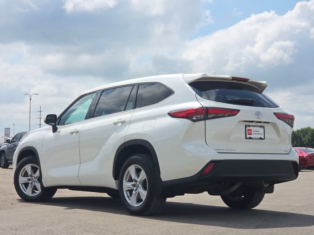 Used 2021 Toyota Highlander L AWD/4WD image 21