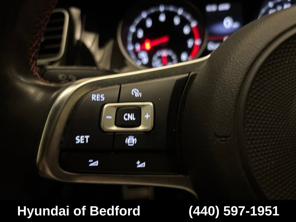 Used 2019 Volkswagen GTI SE FWD image 15