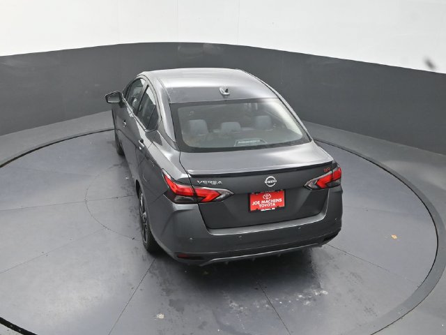Used 2024 Nissan Versa SR FWD image 27