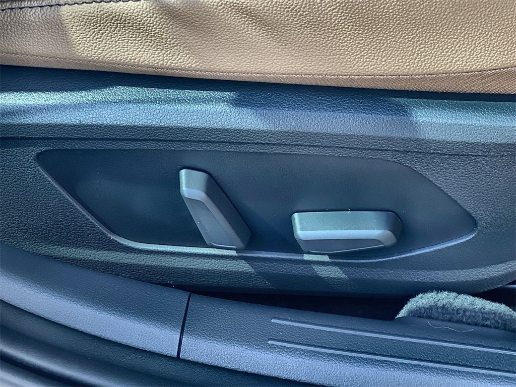 Used 2023 Hyundai Sonata Limited image 41