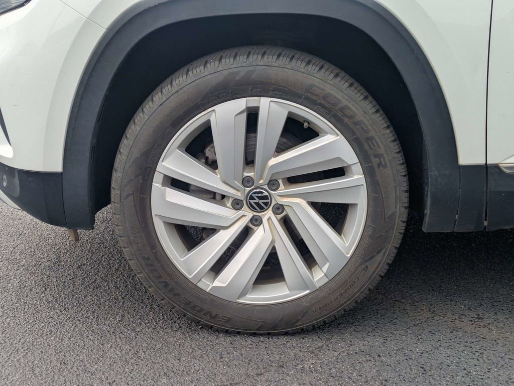 Used 2021 Volkswagen Atlas SEL FWD image 12