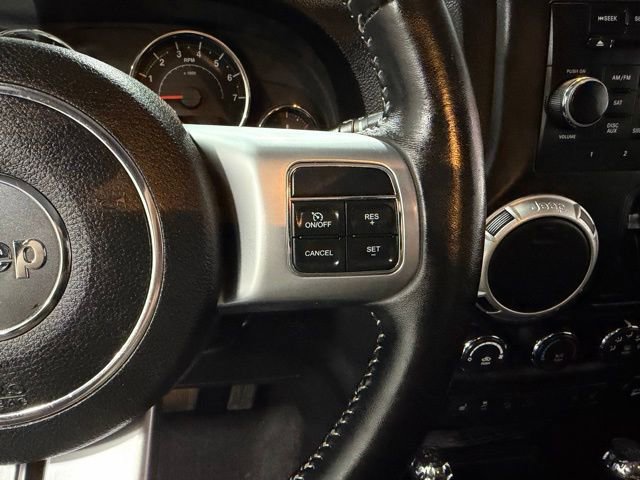 Used 2015 Jeep Wrangler Sport image 13
