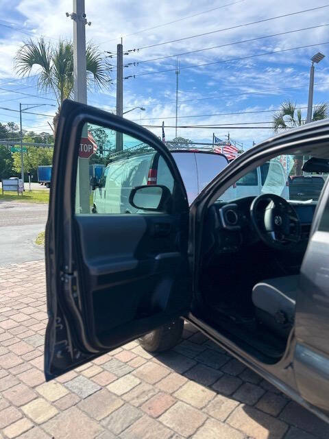 Used 2021 Toyota Tacoma SR5 image 20