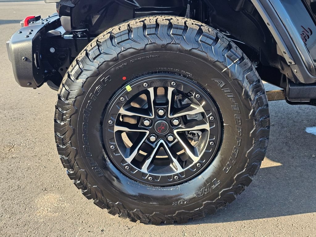 New 2025 Jeep Wrangler Unlimited Rubicon AWD/4WD image 8