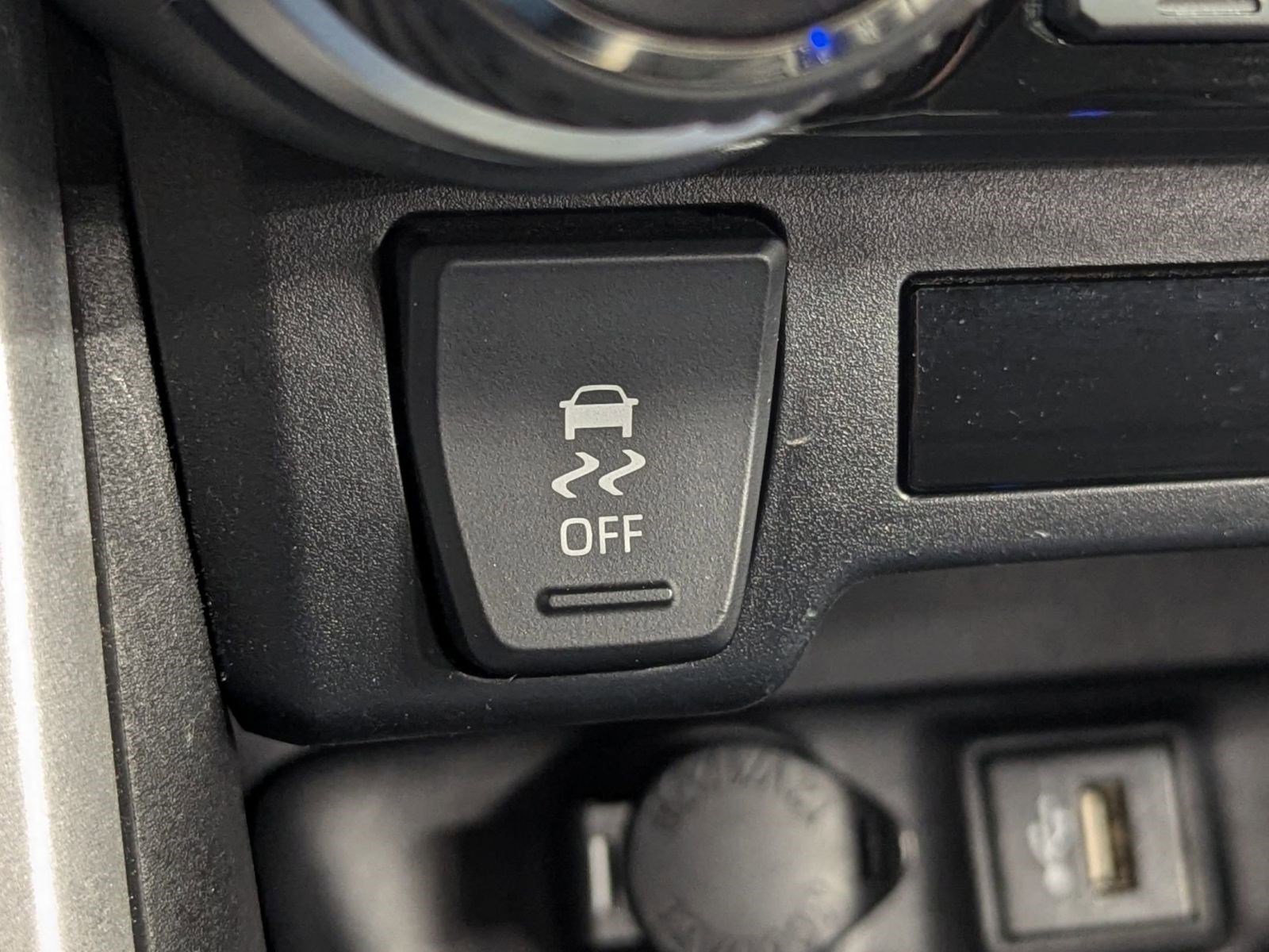 Used 2023 Toyota RAV4 XLE image 26