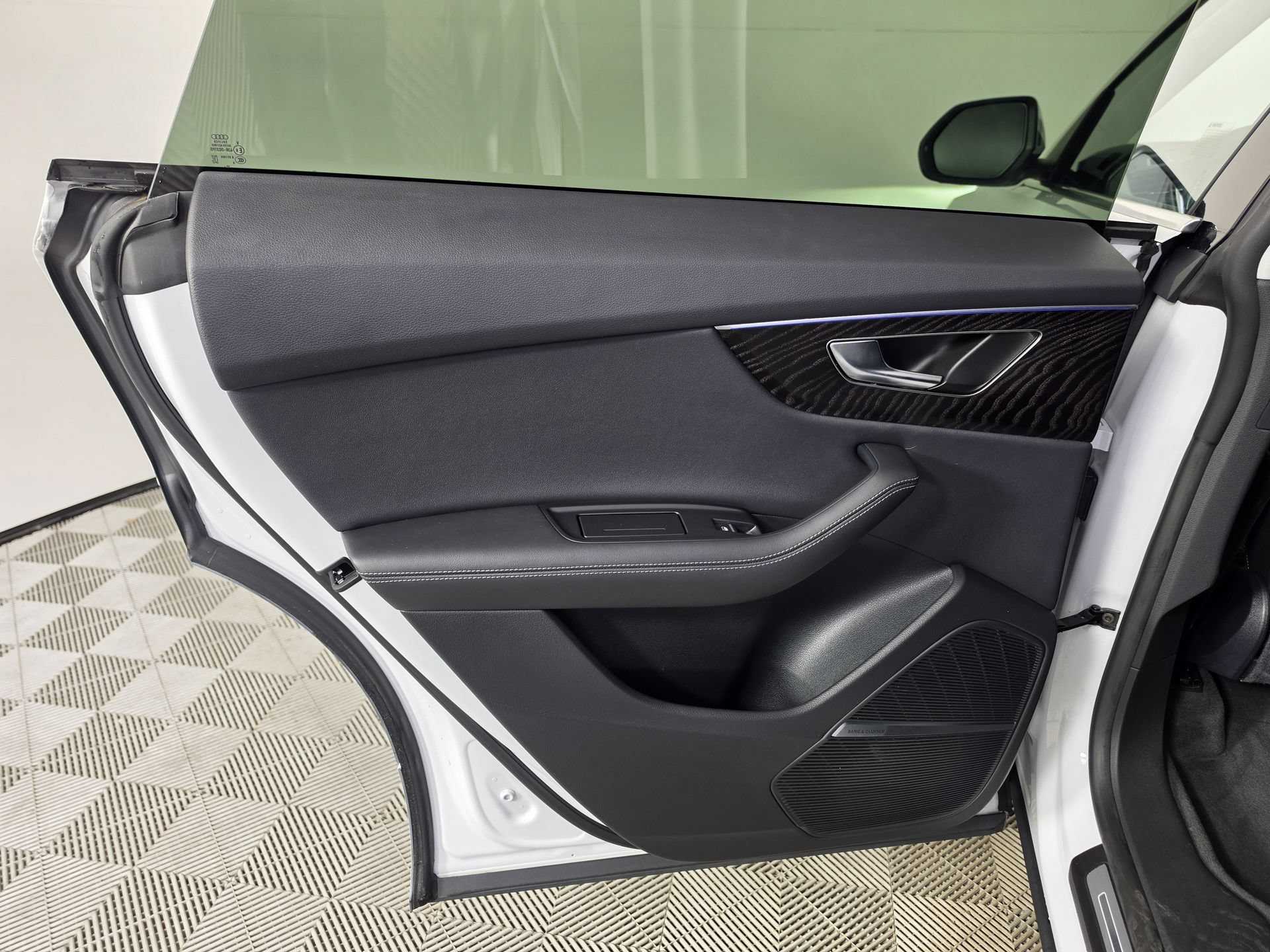 Certified 2023 Audi Q8 Premium Plus AWD/4WD image 30