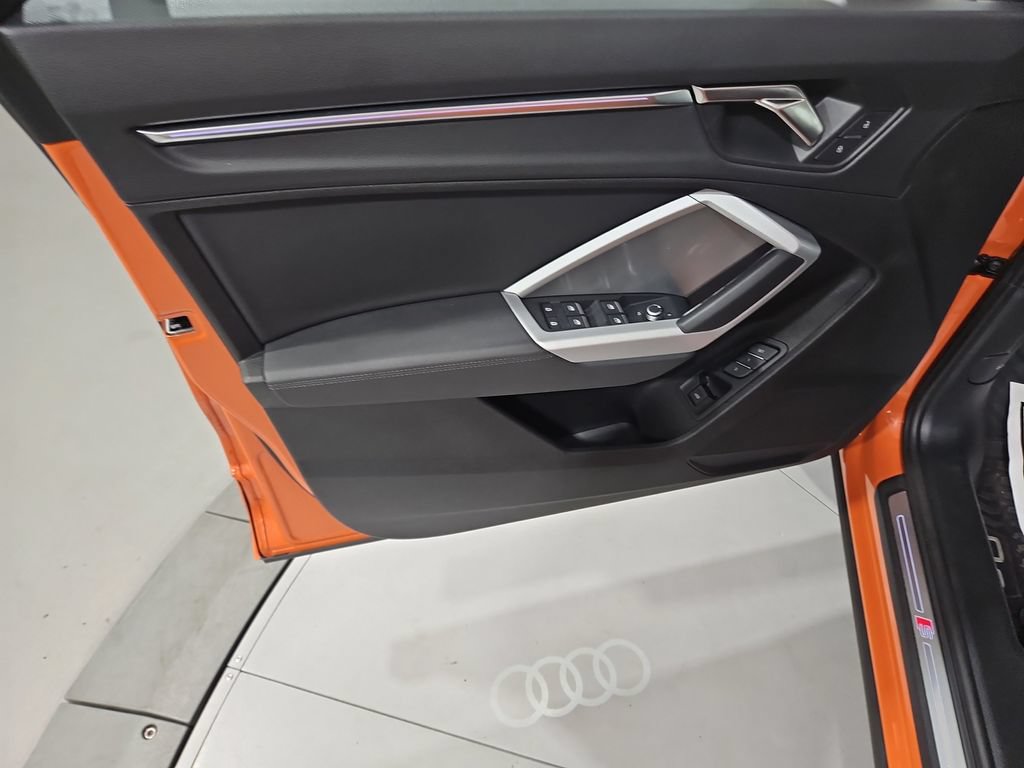 Used 2024 Audi Q3 2.0T Premium Plus w/ Premium Plus Package AWD/4WD image 11