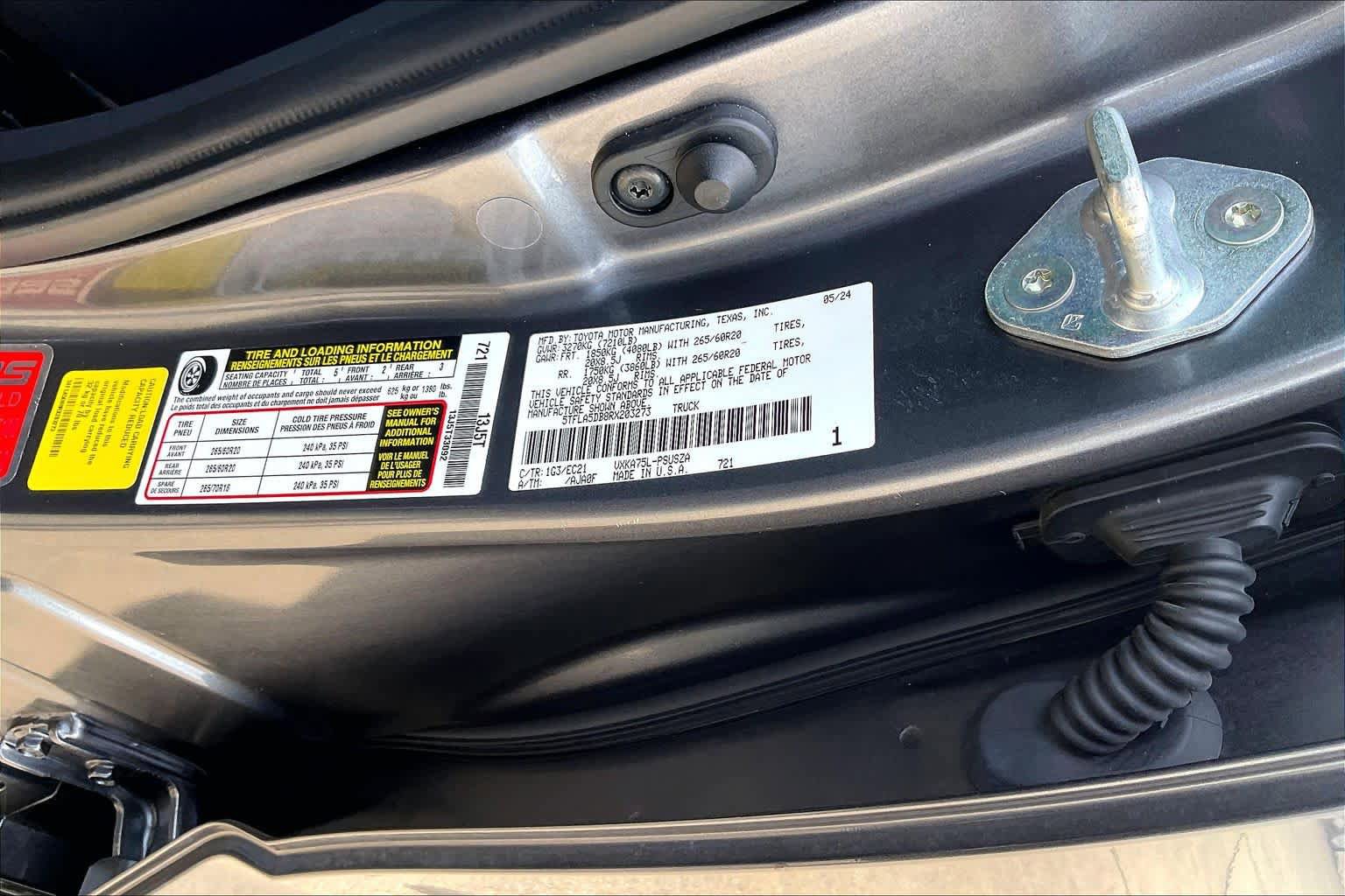 Used 2024 Toyota Tundra SR5 w/ SR5 Premium Package AWD/4WD image 39