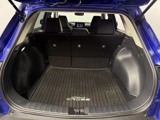 Used 2024 Toyota Corolla Cross LE FWD image 25