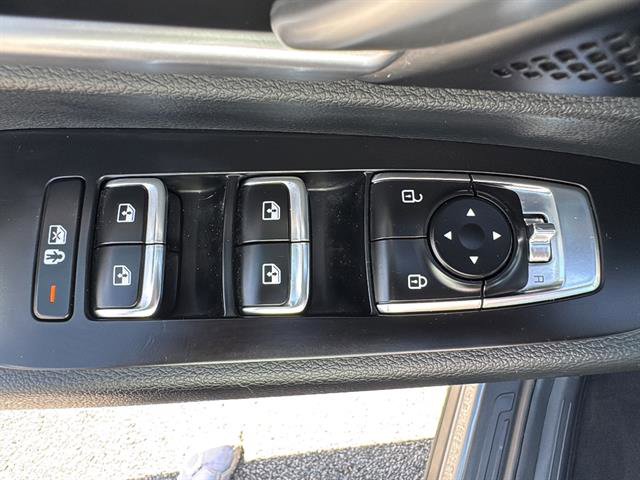 Used 2025 Kia Telluride S image 17