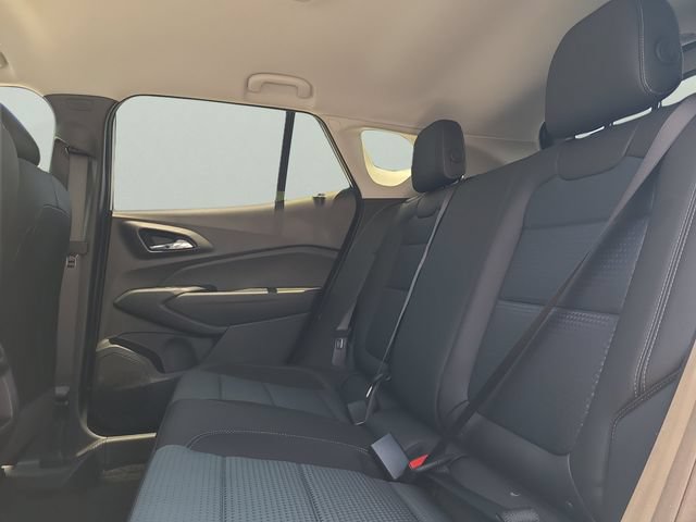 New 2026 Chevrolet Trax LT w/ Midnight Edition FWD image 15