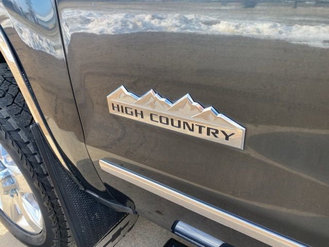 Used 2018 Chevrolet Silverado 2500 High Country w/ Duramax Plus Package image 5
