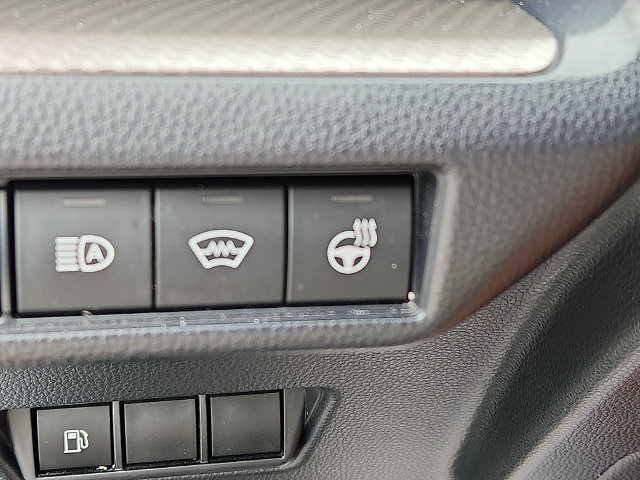 Used 2024 Toyota Prius XLE AWD/4WD image 25