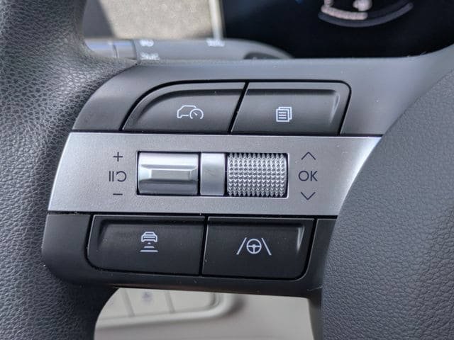 Used 2026 Hyundai Tucson SEL FWD image 25