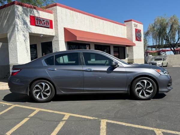 Used 2016 Honda Accord EX image 2