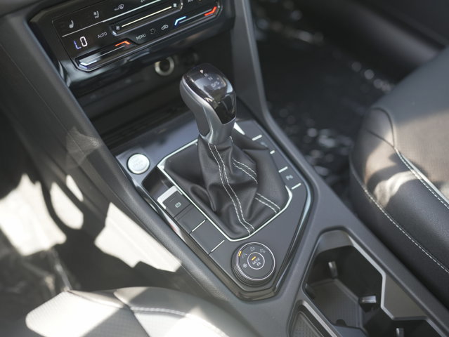 New 2025 Volkswagen Taos SEL AWD/4WD image 14