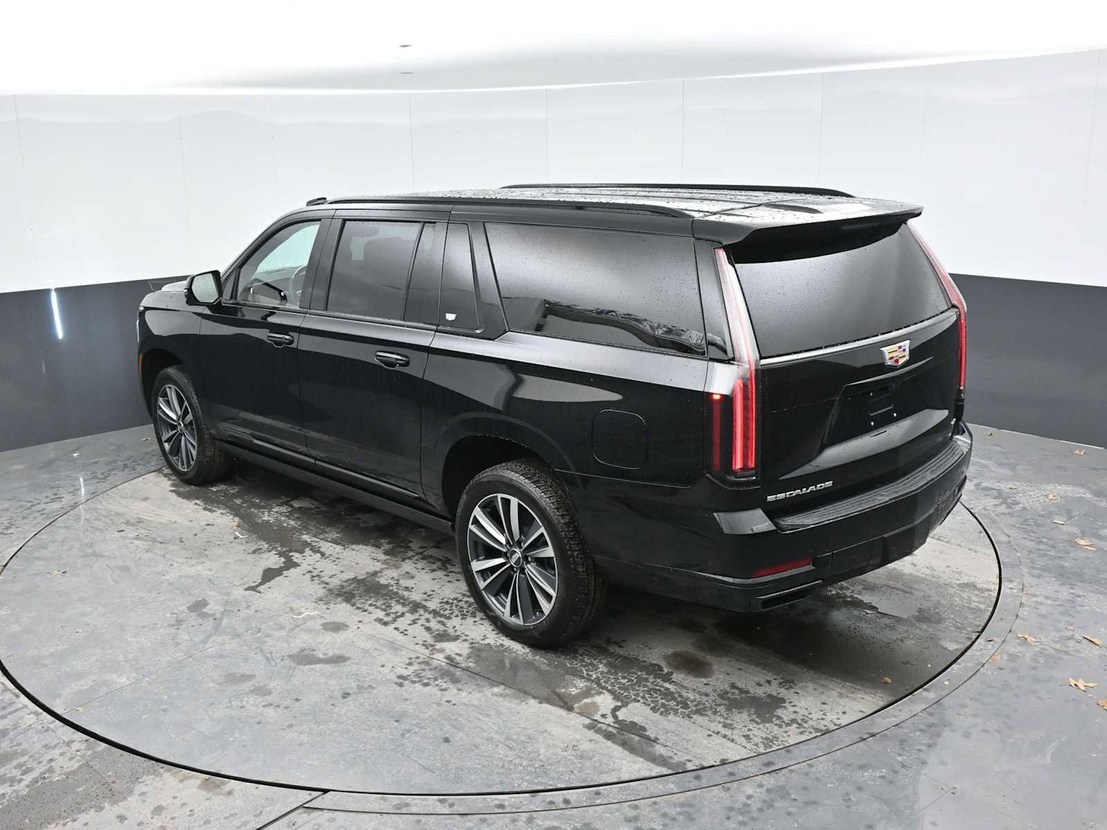 New 2026 Cadillac Escalade ESV Sport image 27