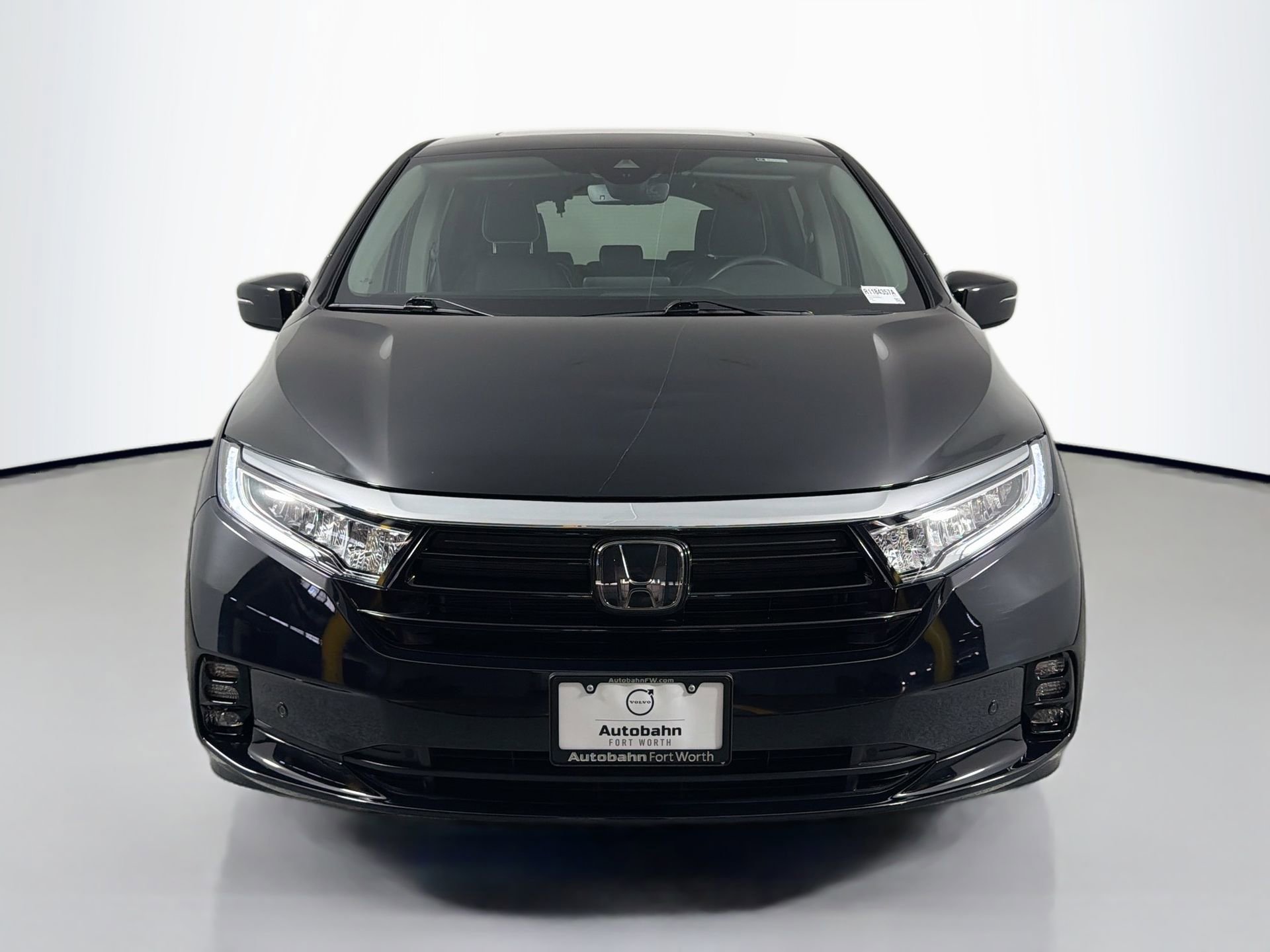 Used 2024 Honda Odyssey Elite image 2