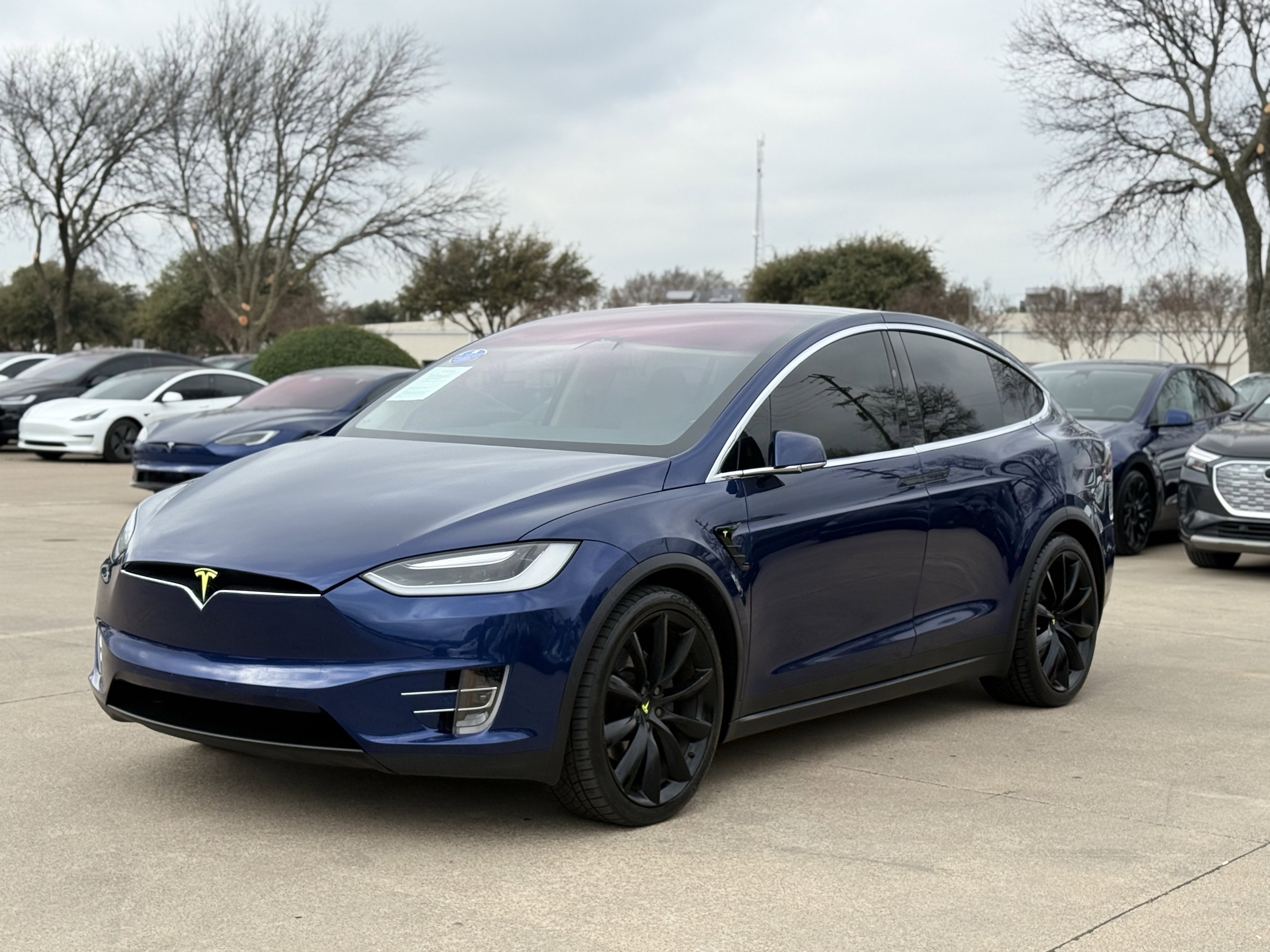 Used 2017 Tesla Model X 75D image 4