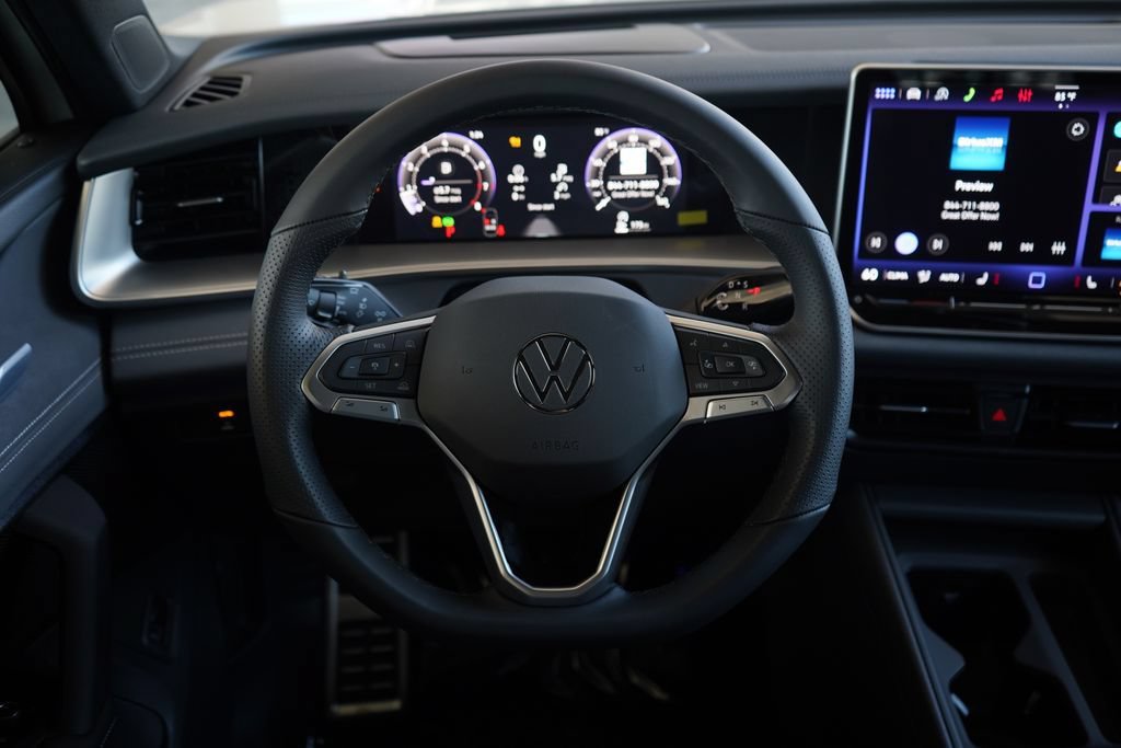 New 2026 Volkswagen Tiguan SE R-Line FWD image 9