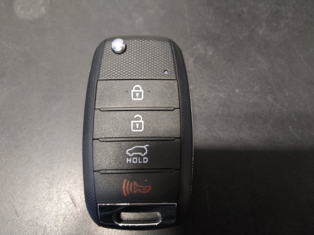 Used 2020 Kia Sorento LX image 32